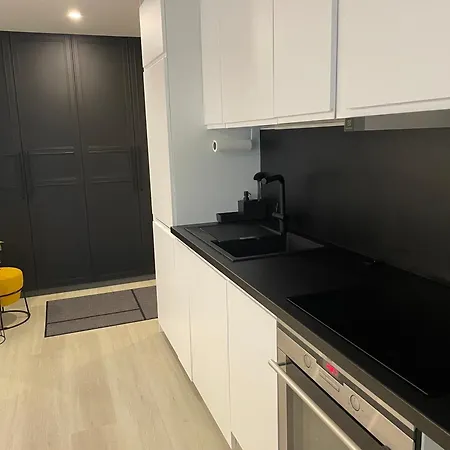 Near Old Town Appartamento